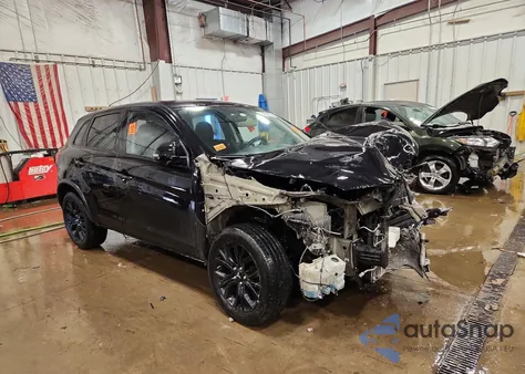 2017 Mitsubishi Outlander Sport Es z USA, uszkodzony, nr VIN JA4AP3AU9HZ063392